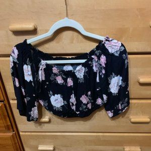 Heart & Hips Floral Crop top